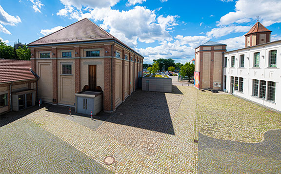 EJF: GBS-Innenhof in Greven (Foto: Gunnar A. Pier)